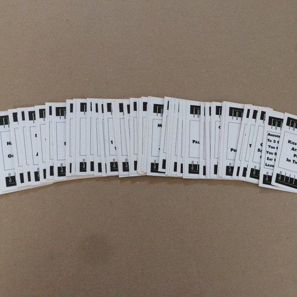 - FORFEITS by LAGOON GAMES a madcap party cards game - Picture 6 of 6